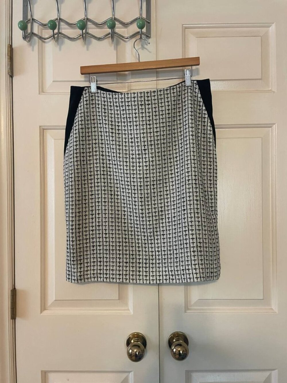 Ivanka Trump Black & White Tweed Pencil Skirt | Classic Office Siren Style